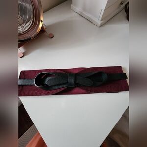 NEW TORRID Burgundy Stretch Belt with Black Bow Torrid Size 1